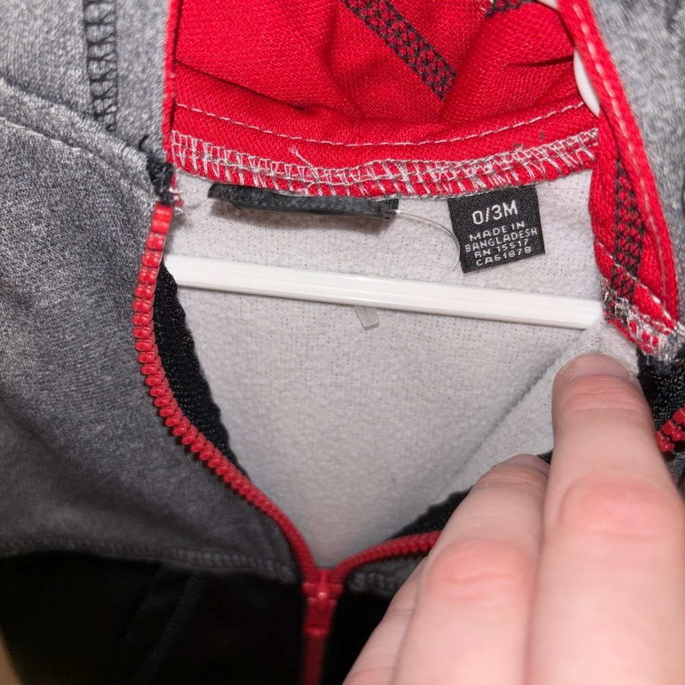 Body Glove Gray and Black Kids Bodysuit with Red Zipper - Picture 3 of 3